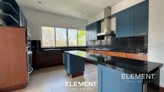 Apartamento en renta - Via Siete Zona 10 — Apartamento en Alquiler en Via Siete, Zona 10, Guatemala, Ciudad — miniatura 8 de 10