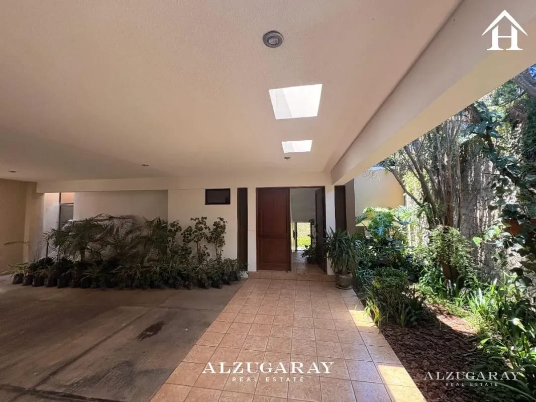 CASA AMPLIA COND. TERRAVISTA 4 HAB / ENTRADA A OLMECA, CAES — Casa en Venta en Terravista, Carretera a El Salvador, Guatemala, Ciudad — foto 1 de 12