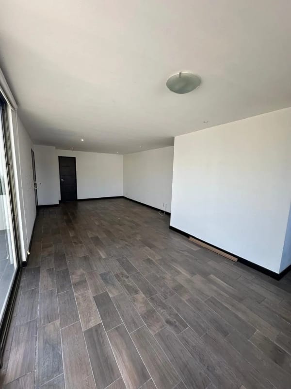 APARTAMENTO CON TERRAZA Y BALCON EN RENTA EN ZONA 10 EDIFICIO VERONA 3 HABITACIONES — Apartamento en Alquiler en Zona 10, Guatemala, Ciudad — foto 6 de 17
