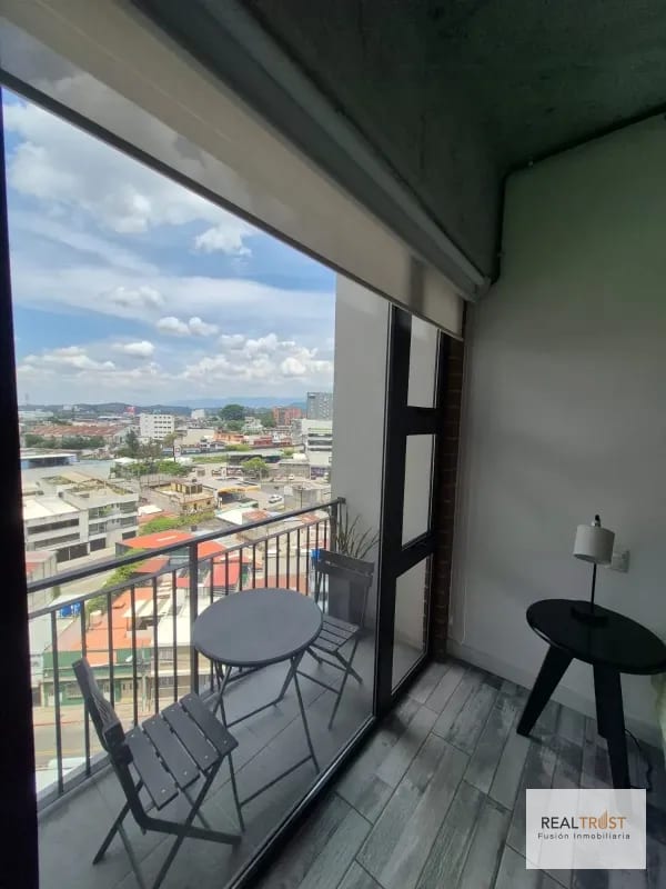 APARTAMENTO AMUEBLADO Y EQUIPADO  EN EL CORAZON DE ZONA 4 — Apartamento en Alquiler en Zona 4, Guatemala, Ciudad — foto 4 de 7