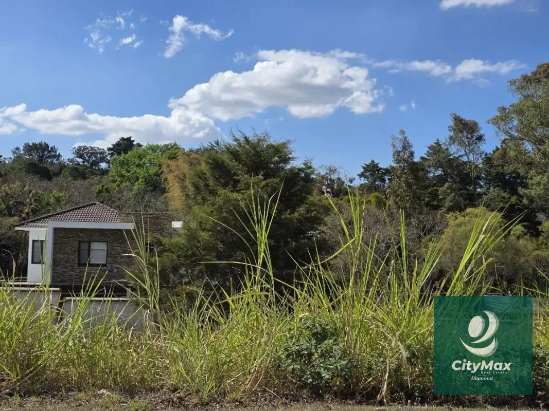 Terreno Residencial en Venta en Lomas de San Isidro Zona 16 Guatemala — Terreno en Venta en Zona 16, Guatemala, Ciudad — foto 4 de 16
