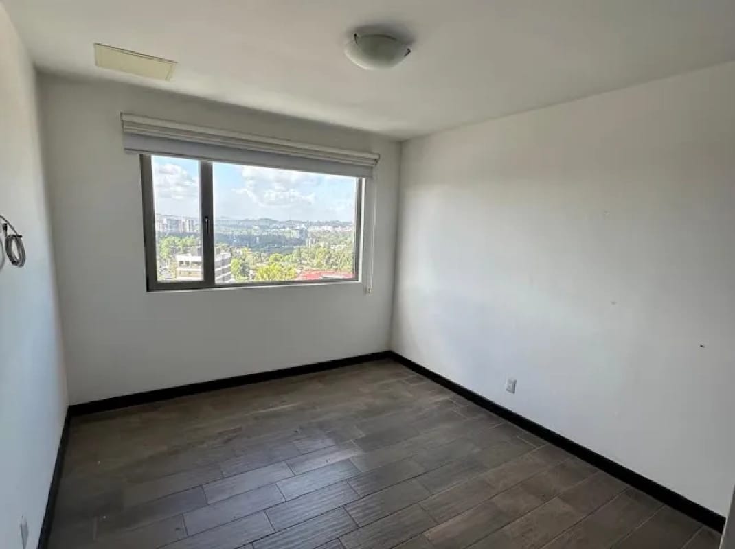 Apartamento en RENTA zona 10 — Apartamento en Alquiler en Verona, Zona 10, Guatemala, Ciudad — foto 7 de 13