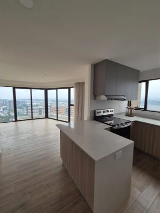 Renta Apartamento Parque 14 3hab y 1 servicio — Apartamento en Alquiler en Parque 14, Zona 14, Guatemala, Ciudad — miniatura 1 de 16
