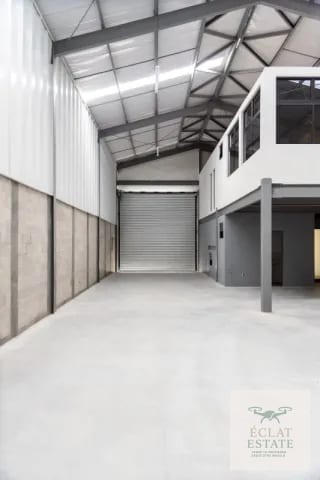 Ofibodegas en Renta en Villa Canales | Desde $1,900 | Complejo Empresarial — Bodega / Ofibodega en Alquiler en Villa Las Mercedes, Villa Canales, Guatemala, Ciudad — miniatura 3 de 5