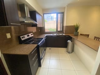 APARTAMENTO CON JARDÍN PRIVADO EN ZONA 14 – PLENUM CATORCE 100 M² DE JARDÍN — Apartamento en Venta en Zona 14, Guatemala, Ciudad — miniatura 6 de 8