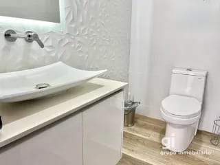 PH industrial, con una gran terraza en renta en zona 14 — Apartamento en Alquiler en Zona 14, Guatemala, Ciudad — miniatura 5 de 13