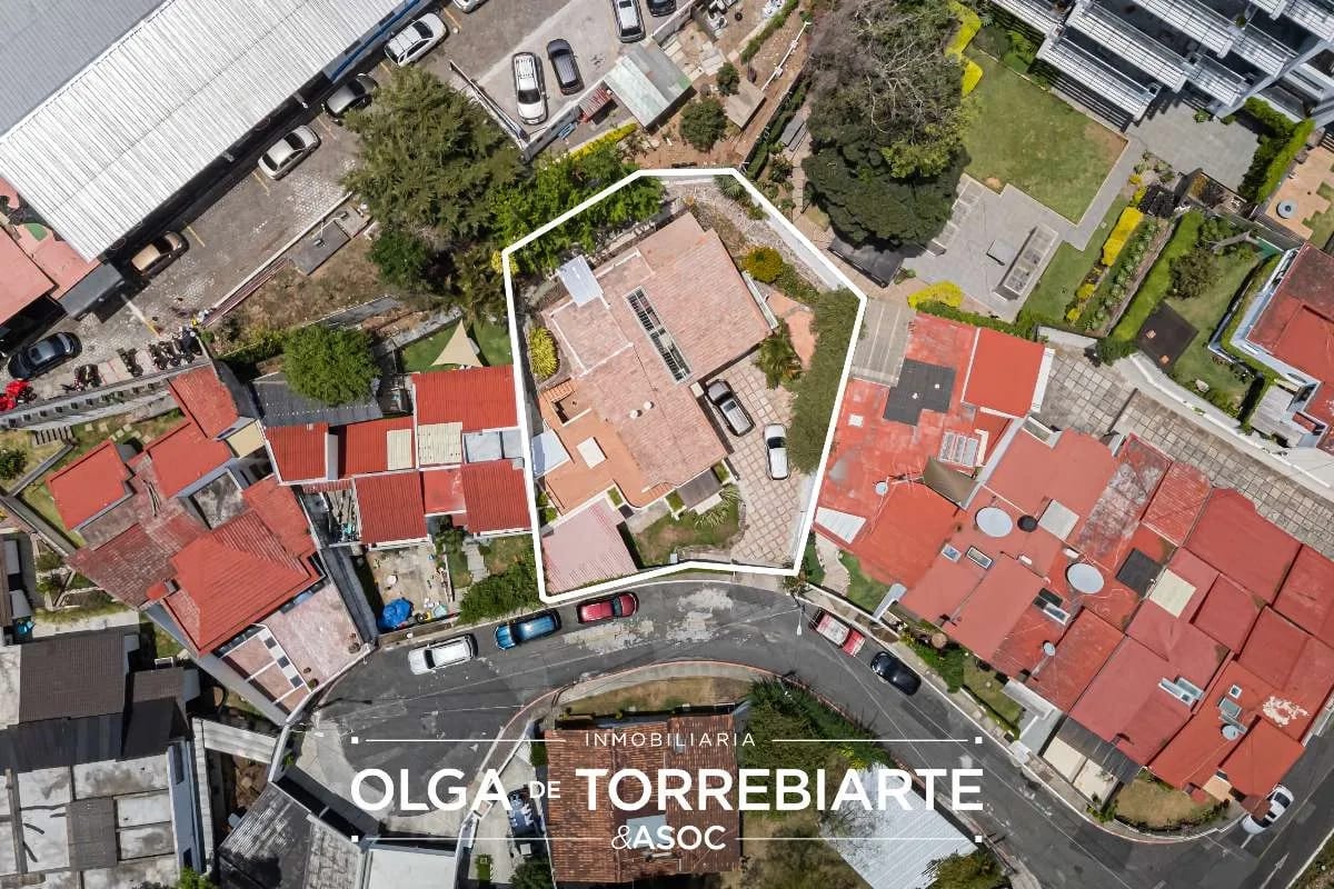 Casa en Diagonal 6, Zona 10 — Casa en Alquiler en Zona 10, Guatemala, Ciudad — foto 1 de 17