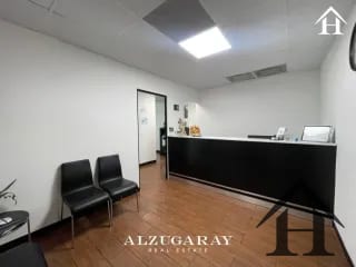 REMATO oficina Edif Pialé zona 10 — Oficina en Venta en Pialé, Zona 10, Guatemala, Ciudad — miniatura 7 de 9