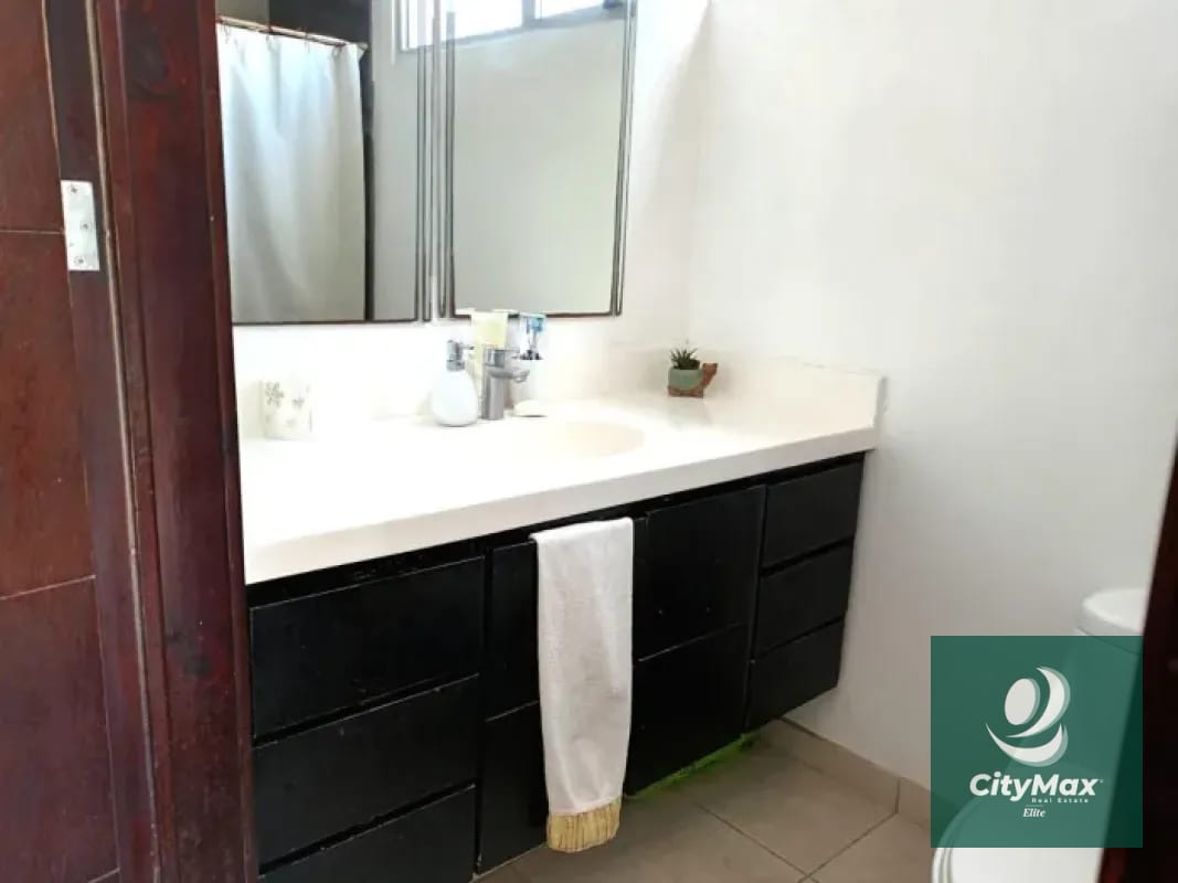 APARTAMENTO EN VENTA - CALEDONIA ZONA 16 — Apartamento en Venta en Caledonia, Zona 16, Guatemala, Ciudad — foto 4 de 9