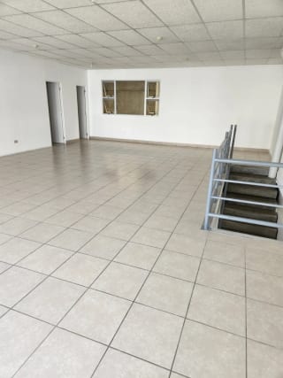 BODEGA EN ALQUILER PARA ESTRENAR EN FRAIJANES — Bodega / Ofibodega en Alquiler en Carretera a El Salvador, Guatemala, Ciudad — miniatura 1 de 9