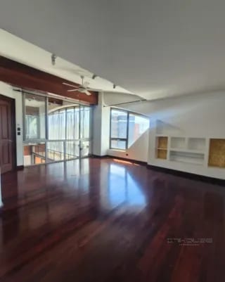 PENTHOUSE EN RENTA EN ZONA 14 CON DOS NIVELES Y TERRAZA — Apartamento en Alquiler en Zona 14, Guatemala, Ciudad — miniatura 4 de 11
