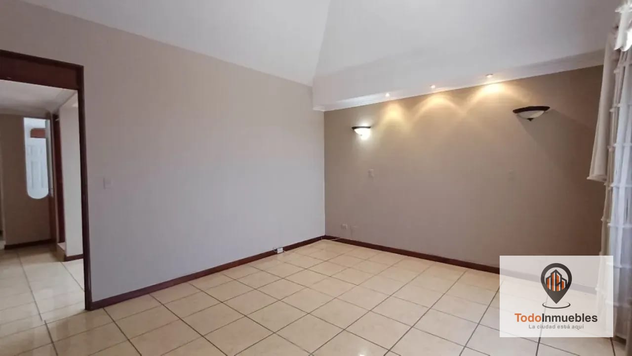 Casa en Renta en Villas de Doña Marina km 16.5 CES — Casa en Alquiler en Carretera a El Salvador, Guatemala, Ciudad — foto 13 de 17