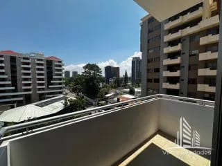 Casalini zona 10, apartamento amueblado en alquiler — Apartamento en Alquiler en Cassalini, Zona 10, Guatemala, Ciudad — miniatura 8 de 9