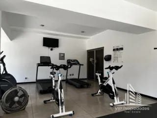 Casalini zona 10, apartamento amueblado en alquiler — Apartamento en Alquiler en Cassalini, Zona 10, Guatemala, Ciudad — miniatura 3 de 9