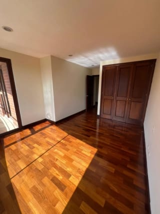 Apartamento en Renta | Santa María | Zona 10 | Amplio y ubicación privilegiada — Apartamento en Alquiler en Santa María, Zona 10, Guatemala, Ciudad — miniatura 3 de 8