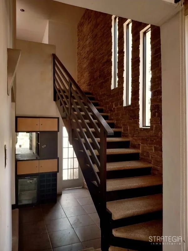 Vendo Hermosa Casa zona 16 — Casa en Venta en Zona 16, Guatemala, Ciudad — foto 6 de 9