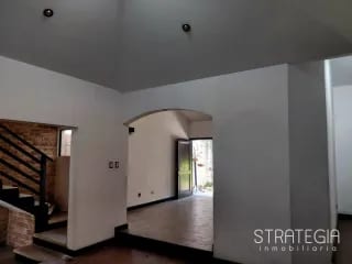 Vendo Hermosa Casa zona 16 — Casa en Venta en Zona 16, Guatemala, Ciudad — miniatura 4 de 9