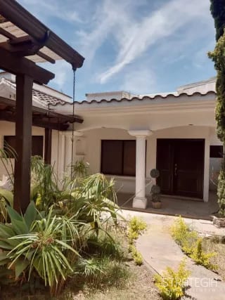 Vendo Hermosa Casa zona 16 — Casa en Venta en Zona 16, Guatemala, Ciudad — miniatura 2 de 9