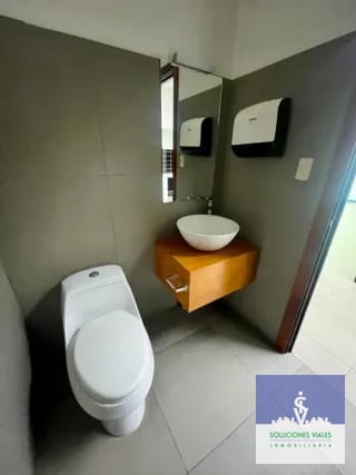 OFICINA TABICADA EN ALQUILER, ZONA 13 LAS AMÉRICAS — Oficina en Alquiler en Américas 10, Zona 13, Guatemala, Ciudad — miniatura 2 de 9