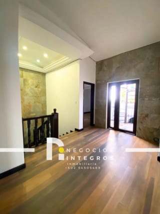 CASA EN RENTA DE 5 HABITACIONES EN ZONA 10 DENTRO DE GARITA — Casa en Alquiler en Zona 10, Guatemala, Ciudad — miniatura 14 de 15