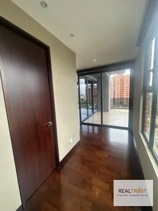 Apartamento en Renta zona 14; EDIFICIO SANTA INES DEL PARQUE — Apartamento en Alquiler en Santa Inés, Zona 14, Guatemala, Ciudad — miniatura 4 de 9