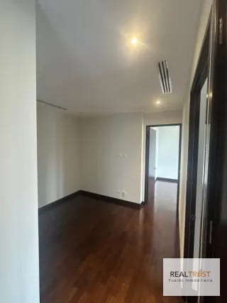 Apartamento en Renta zona 14; EDIFICIO SANTA INES DEL PARQUE — Apartamento en Alquiler en Santa Inés, Zona 14, Guatemala, Ciudad — miniatura 6 de 9
