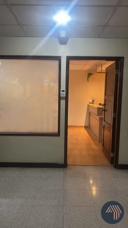 ALQUILER DE CLINICA MÉDICA COMPARTIDA - MULTIMÉDICA, ZONA 15 — Oficina en Alquiler en Multimedica, Zona 15, Guatemala, Ciudad — foto 1 de 4