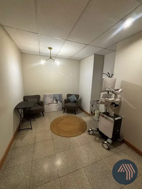 ALQUILER DE CLINICA MÉDICA COMPARTIDA - MULTIMÉDICA, ZONA 15 — Oficina en Alquiler en Multimedica, Zona 15, Guatemala, Ciudad — foto 2 de 4