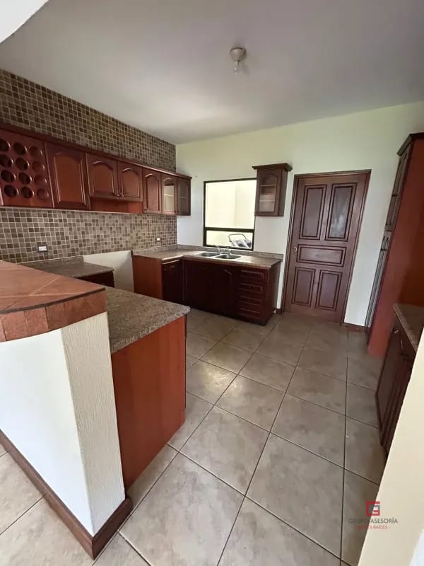 Casa en venta Los Diamante CAES km 16.5 — Casa en Venta en Los Diamantes, Carretera a El Salvador, Guatemala, Ciudad — foto 4 de 17