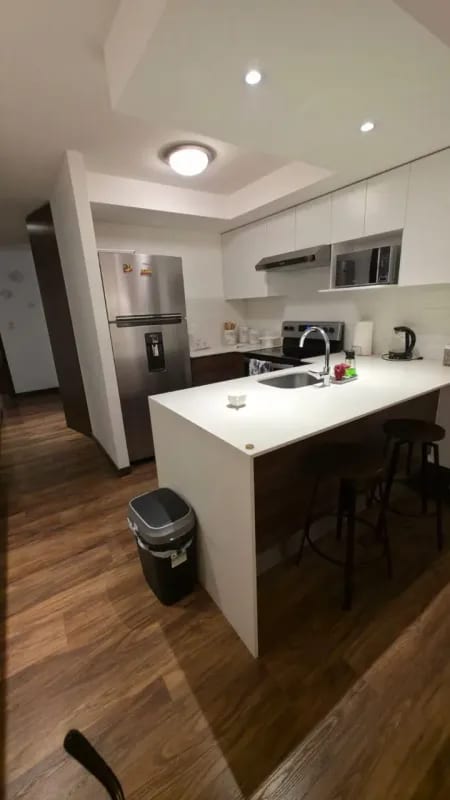 RENTA DE APARTAMENTO EDIFICIO ARALIA — Apartamento en Alquiler en Aralia Mariscal, Zona 11, Guatemala, Ciudad — foto 6 de 9
