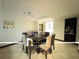 APARTAMENTO EN MILENIA ZONA 10 – 2 HAB + ESTUDIO, NIVEL ALTO — Apartamento en Alquiler en Milenia, Zona 10, Guatemala, Ciudad — miniatura 1 de 16