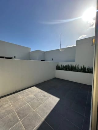 APARTAMENTO EN ZONA 10 – VERONA, 3 HAB + BALCÓN Y TERRAZA — Apartamento en Alquiler en Zona 10, Guatemala, Ciudad — miniatura 1 de 17