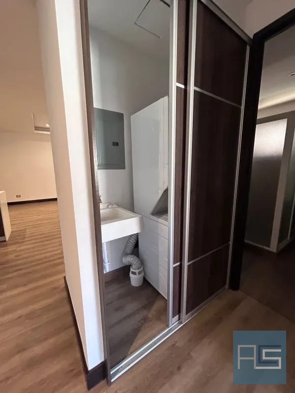 Amplio apartamento en renta de 2 hab en zona 10 — Apartamento en Alquiler en Zona 10, Guatemala, Ciudad — foto 7 de 17