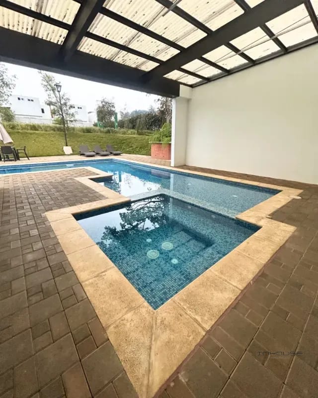 CASA EN RENTA EN VILLAS DE CAPELO KM 22 CAES, DE ESQUINA — Casa en Alquiler en Carretera a El Salvador, Guatemala, Ciudad — foto 9 de 11