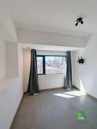 Apartamento en Renta zona 10 — Apartamento en Alquiler en Bonadiez, Zona 10, Guatemala, Ciudad — miniatura 6 de 8