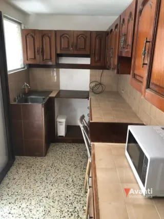 ALQUILER CASA EN ZONA 10, PARA VIVIENDA U OFICINA — Casa en Alquiler en Zona 10, Guatemala, Ciudad — miniatura 3 de 6