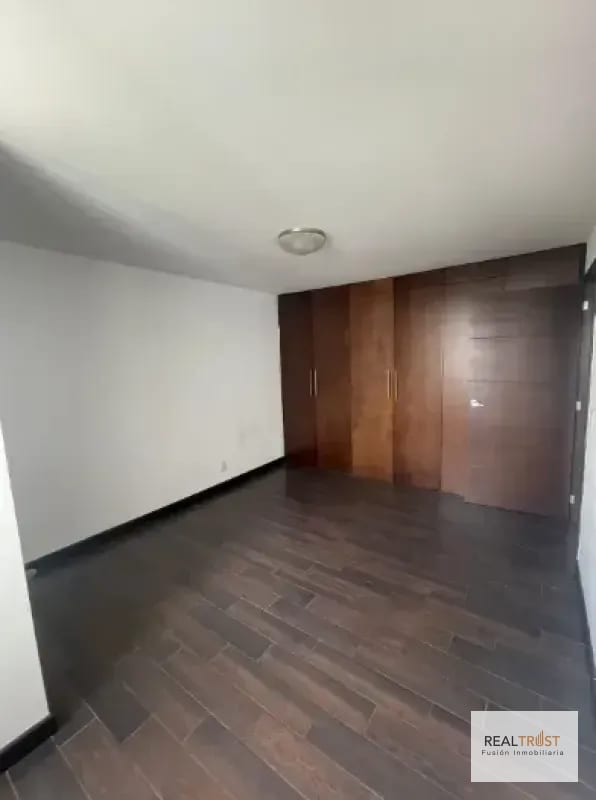 Apartamento en renta - Edificio Attica II, Zona 14 — Apartamento en Alquiler en Attica II, Zona 14, Guatemala, Ciudad — foto 9 de 11