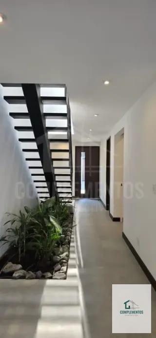 Molié, Casa en Renta Zona 10 — Casa en Alquiler en Zona 10, Guatemala, Ciudad — miniatura 8 de 11