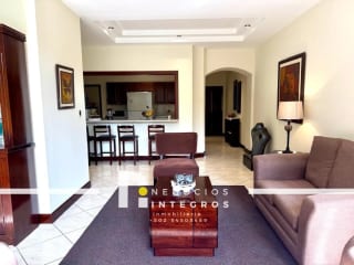VENDO AMPLIO APARTAMENTO EN PRIMER NIVEL ZONA 10 — Apartamento en Venta en Milenia, Zona 10, Guatemala, Ciudad — miniatura 3 de 8