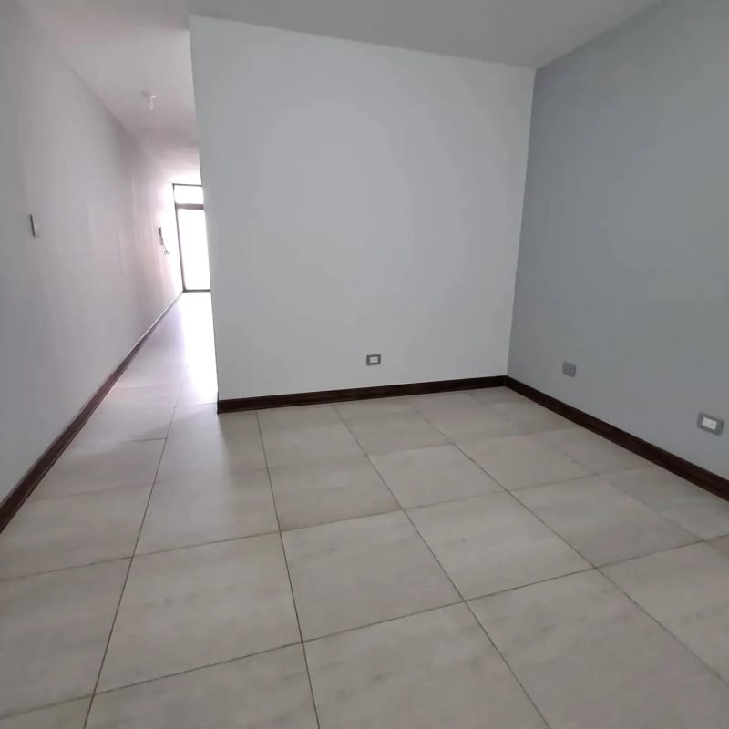 VENDO AMPLIA CASA CON APARTAMENTO, LOS MANANTIALES — Casa en Venta en Carretera a El Salvador, Guatemala, Ciudad — foto 12 de 17