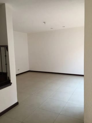 ALQUILO CASA EN ZONA 10 - 4 HABITACIONES — Casa en Alquiler en Zona 10, Guatemala, Ciudad — miniatura 12 de 14