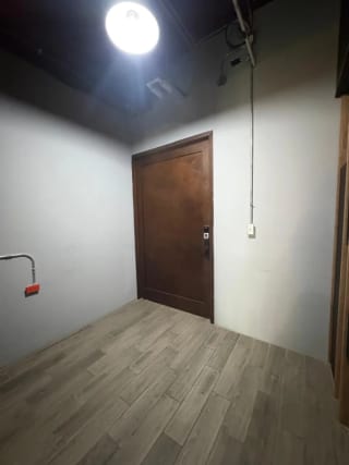 ALQUILO / VENDO OFICINAS EN EDIFICIO PIALE ZONA 10 (copia) — Oficina en Alquiler en Pialé, Zona 10, Guatemala, Ciudad — miniatura 9 de 15