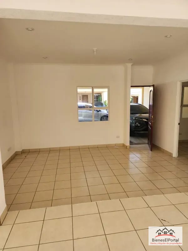🚨🏡 ¡BAJÓ DE PRECIO! Casa en Mirador de San Cristóbal 2 Mixco — Casa en Venta en Zona 8 Mixco, Guatemala, Ciudad — foto 2 de 9