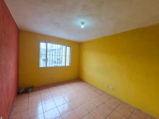 Casa en Venta con Apartamento y Locales en Zona 2 Mixco — Casa en Venta en Zona 2 Mixco, Guatemala, Ciudad — miniatura 9 de 10