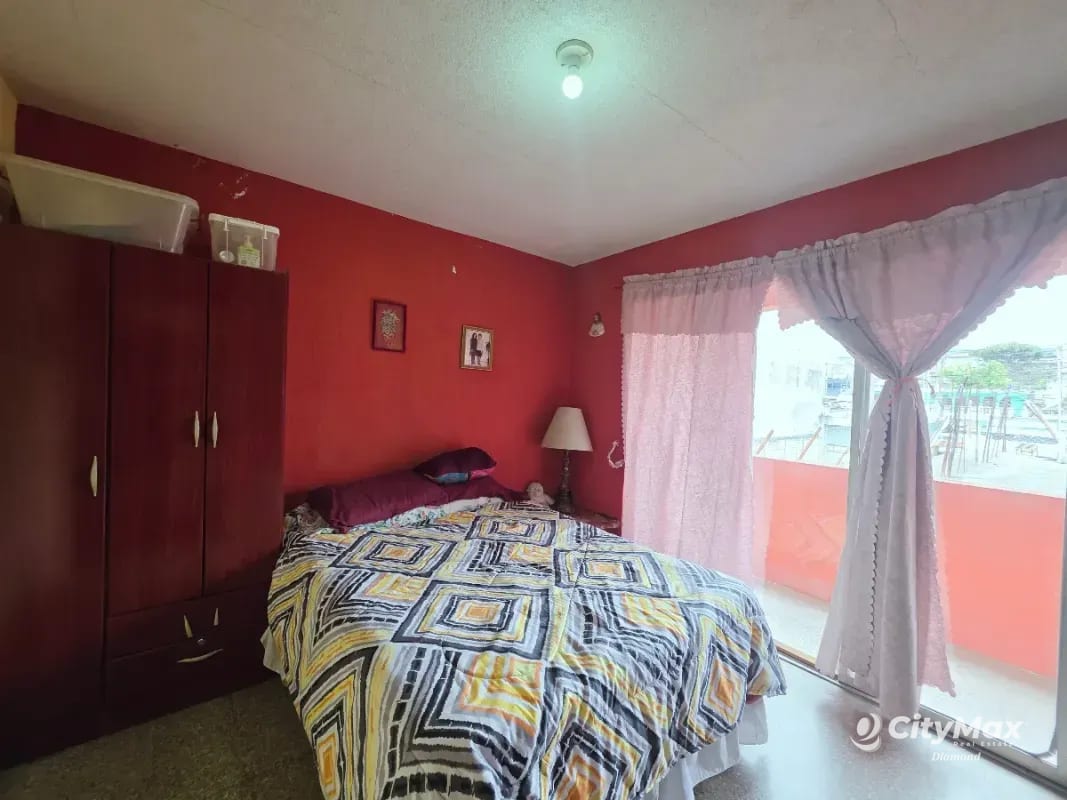 Casa en Venta con Apartamento y Locales en Zona 2 Mixco — Casa en Venta en Zona 2 Mixco, Guatemala, Ciudad — foto 7 de 10