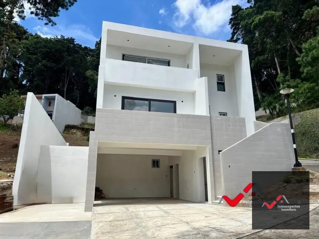 CASA EN VENTA CARRETERA A CRISTO REY, PIEDRA PARADA ZONA 6 SANTA CATARINA PINULA — Casa en Venta en Santa Catarina Pinula, Guatemala, Ciudad — foto 1 de 17