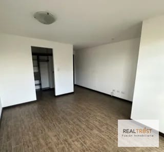 RENTO AMPLIO APARTAMENTO ZONA 15 — Apartamento en Alquiler en Zona 15, Guatemala, Ciudad — miniatura 7 de 9