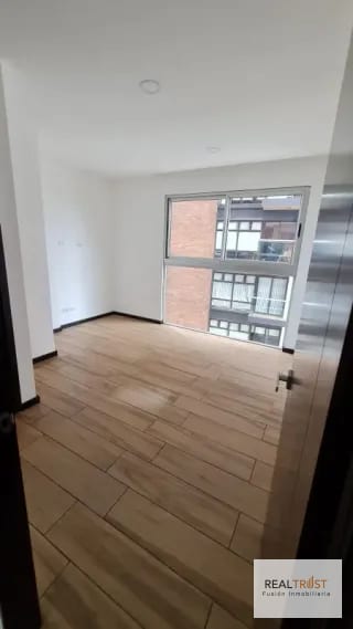 EN VENTA APARTAMENTO EN ZONA 15 VISTA HERMOSA 1, CON GARITA Y ACCESO AL PARQUE — Apartamento en Venta en Vista Hermosa I, Zona 15, Guatemala, Ciudad — miniatura 6 de 7