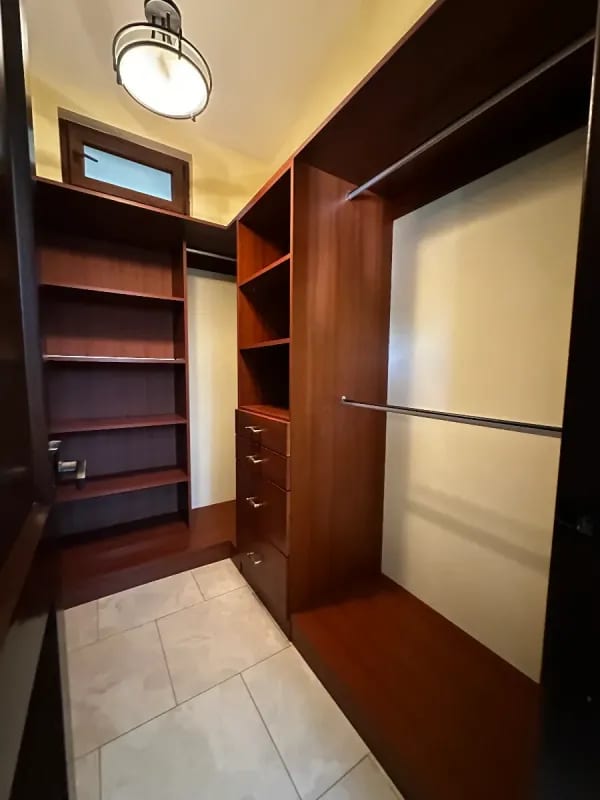 AMPLIA Y ELEGANTE CASA DE UN NIVEL EN VENTA | SANTA CATARINA PINULA   "Condominio Las Tinajas" — Casa en Venta en Las Tinajas, Santa Catarina Pinula, Guatemala, Ciudad — foto 6 de 13