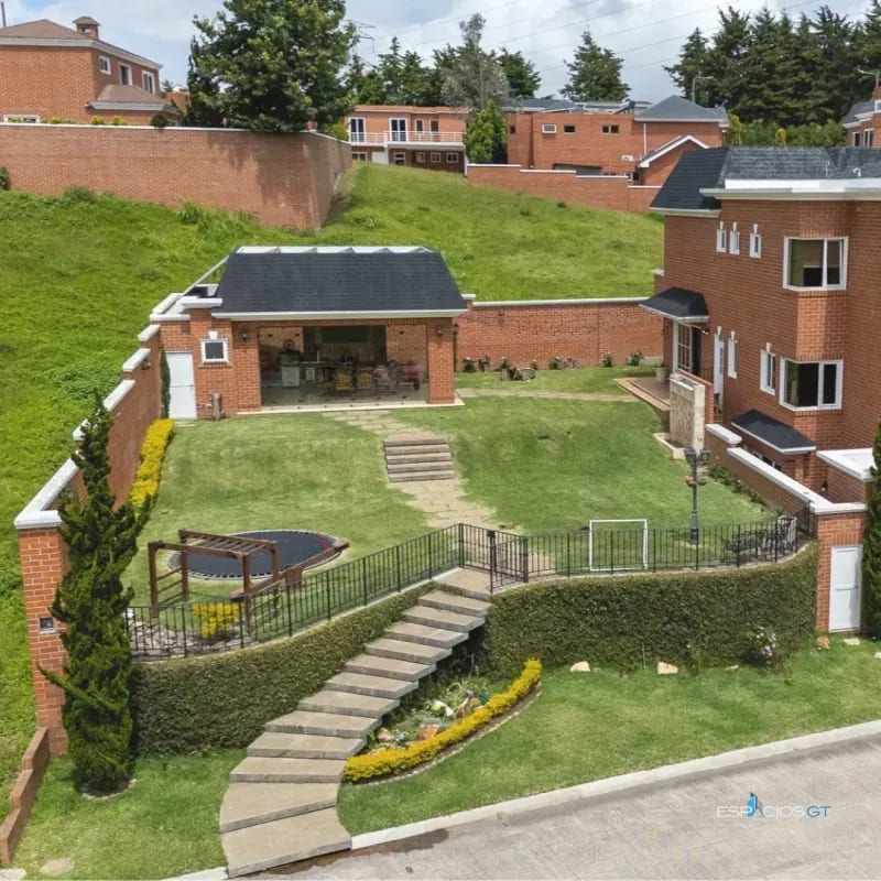 CASA EN VENTA CON DOBLE TERRENO KM. 16.5 CARRETERA A EL SALVADOR BUENAFUENTE — Casa en Venta en Carretera a El Salvador, Guatemala, Ciudad — foto 1 de 7